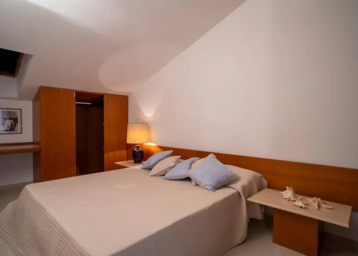 Miramare Apartament *